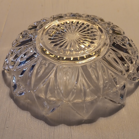 CLEAR DESSERT DISH - Picture 2 of 2